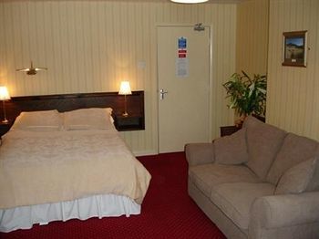 Hostal The Fox & Hounds