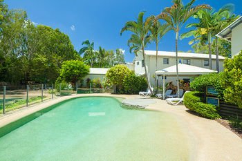 Hotel Noosa Entrance Waterfront Resort