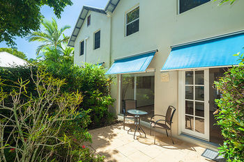 Hotel Noosa Entrance Waterfront Resort
