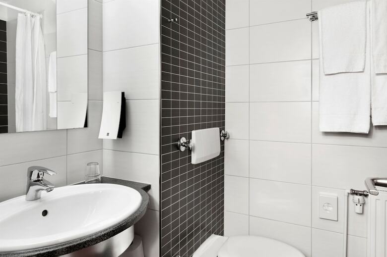 Hotel TRYP By Wyndham Luebeck Aquamarin