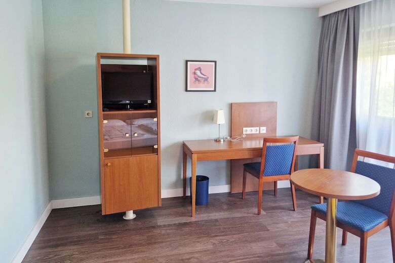 Garner Hotel Stuttgart City Centre By Ihg