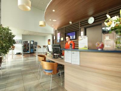 Hotel Suite Home Saran
