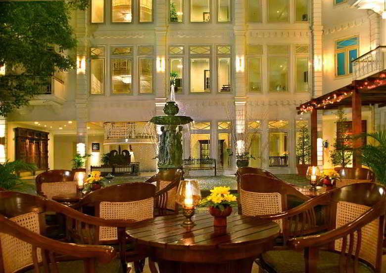 Hotel Phoenix