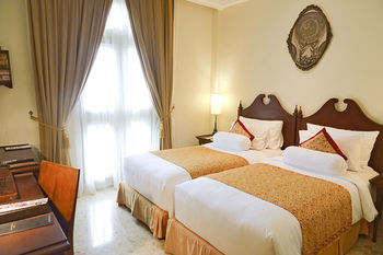Hotel Phoenix