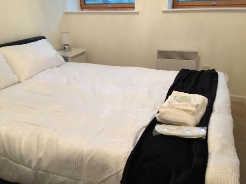 City Center Financial District Three Bedroom Duplex Apartment