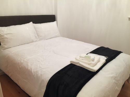 City Center Financial District Three Bedroom Duplex Apartment