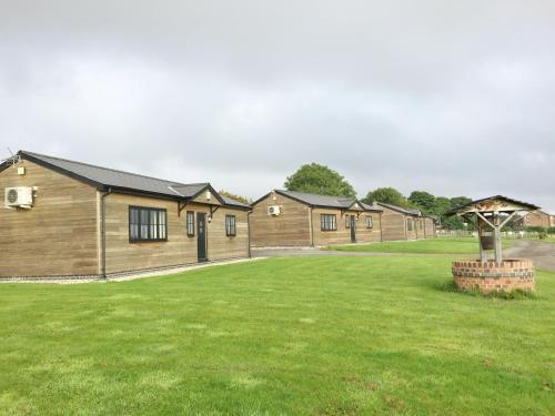 Lodge Abbey Hill Cottages