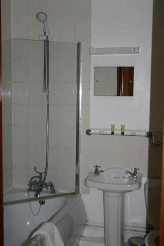 Posada Farmhouse Inn