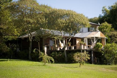Bamb� River Lodge