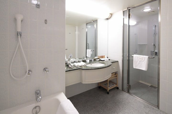Hotel Yokohama Bay Sheraton  Towers