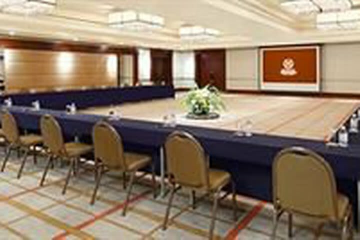 Hotel Yokohama Bay Sheraton  Towers