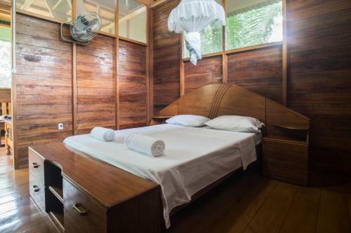 Anaconda Lodge