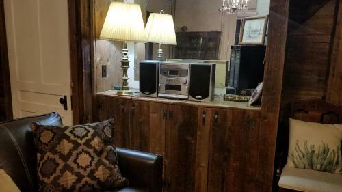 Hostal 1860 House Inn And Rental Home