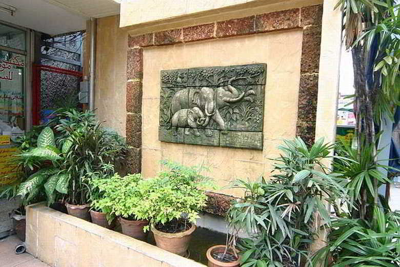 Hotel Pinnacle Sukhumvit Inn