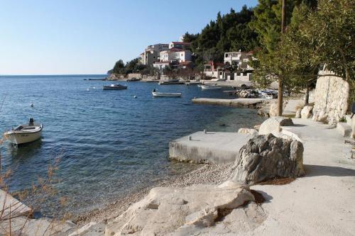 Apartments By The Sea Zavode (omis) - 1048