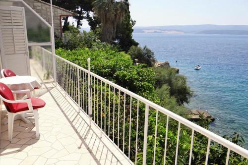 Apartments By The Sea Zavode (omis) - 1048