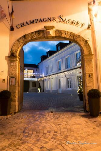 Bed & Breakfast Champagne Domaine Sacret - Ay