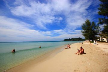 Hotel Aana Resort And Spa
