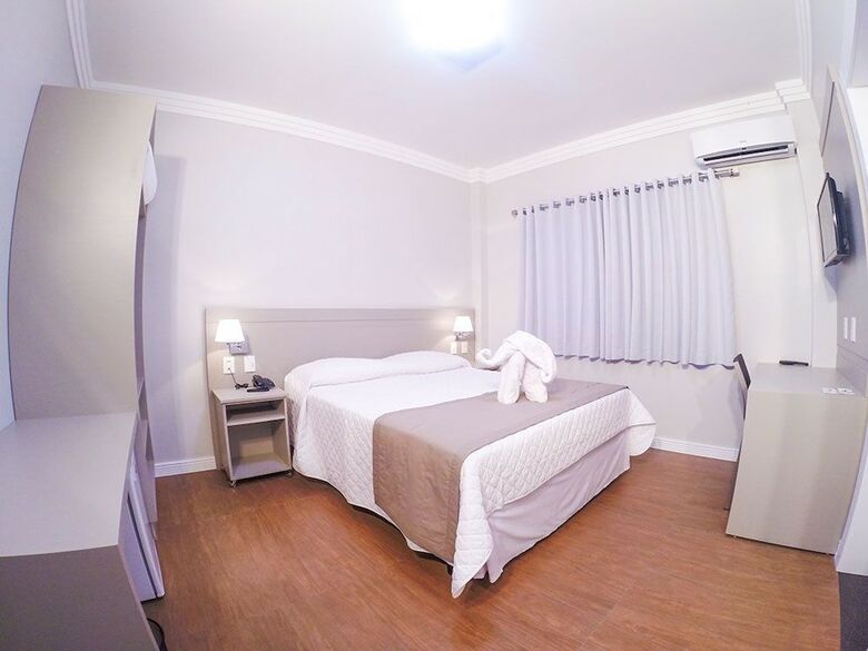 Seville Park Hotel