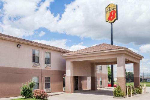 Hotel Super 8 By Wyndham Harrisburg