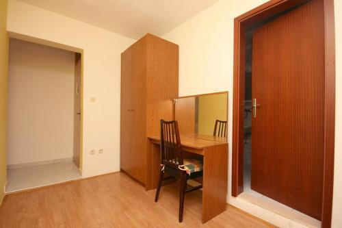 Apartments By The Sea Duce (omis) - 4798