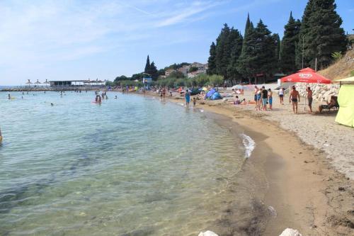 Apartments By The Sea Duce (omis) - 10304