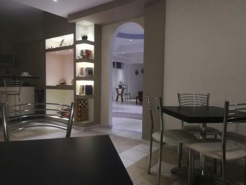 Aeolus Apartments & Studios