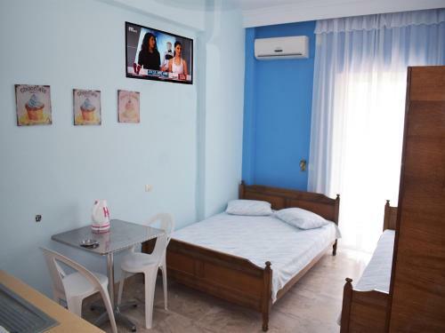 Ainalis Apartments