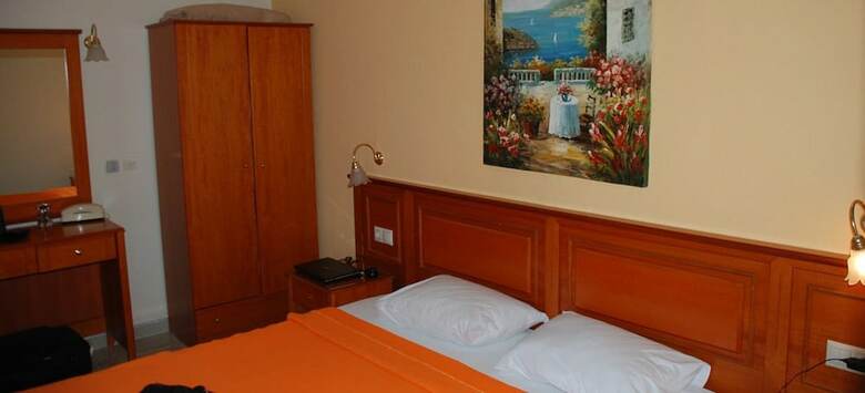 Hotel Platon Beach