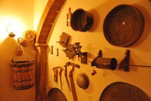 Hostal Topakas House