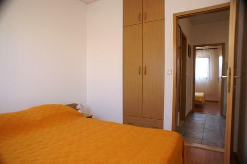 Apartment Slatine 1128b