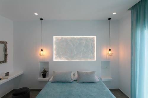 Iades Studios & Apartments