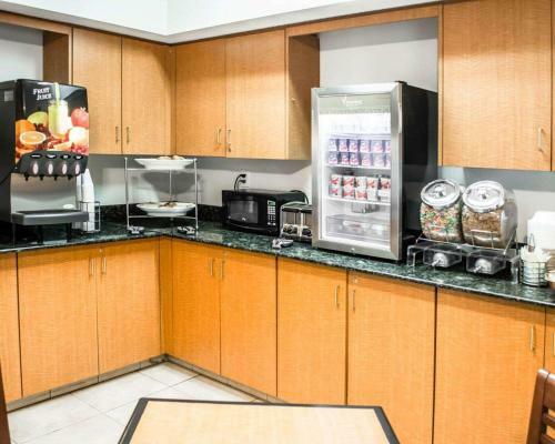 Hotel Sleep Inn & Suites Stony Creek