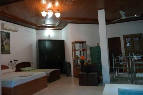 Hostal Romeo And Juliet Guest House