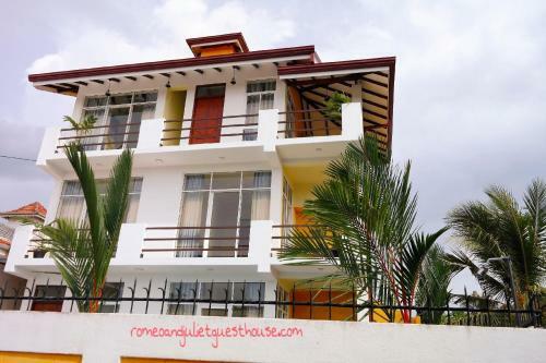 Hostal Romeo And Juliet Guest House