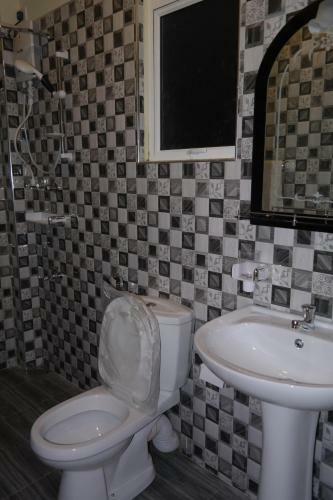 Hostal Romeo And Juliet Guest House