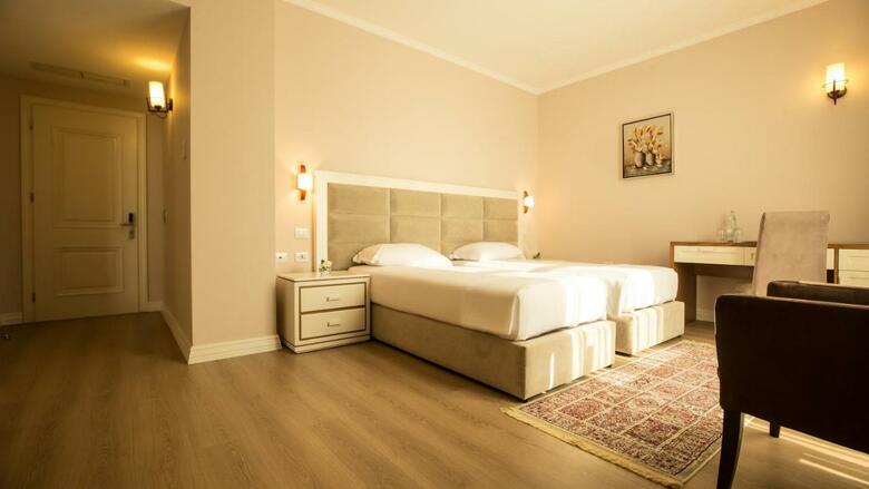 Royal Hill Hotel