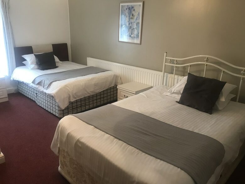 Hotel Clifton House