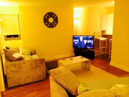 Superb Cintra Beachside Apartments
