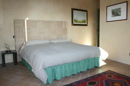 Sacreterre Room And Breakfast