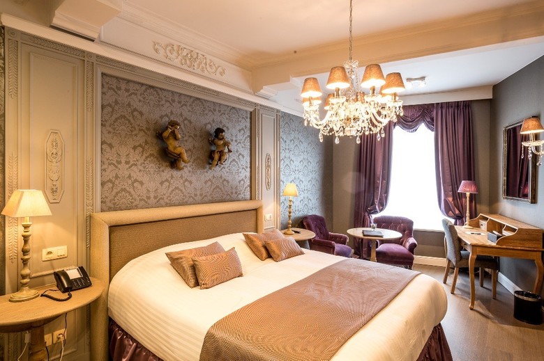 Hotel De Castillion