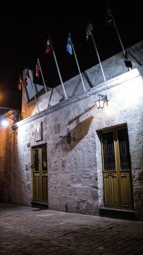 Hotel El Portal De San L�zaro