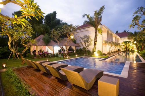Hotel The Grand Sunti
