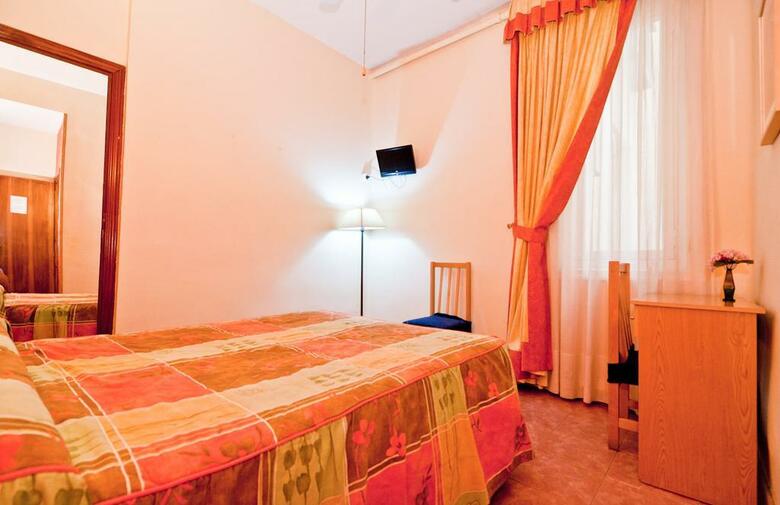 Hostal Oporto