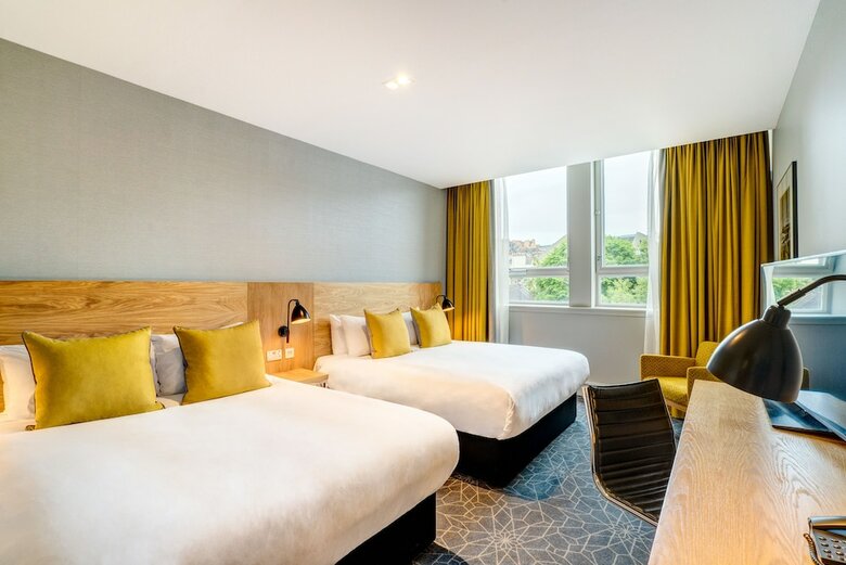 Hotel Apex International