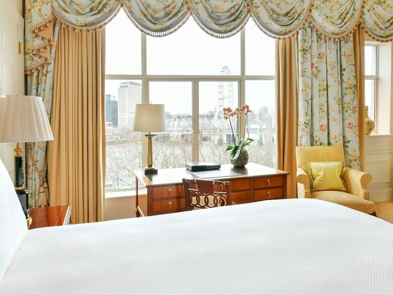 Hotel Savoy