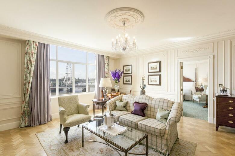 Hotel Savoy