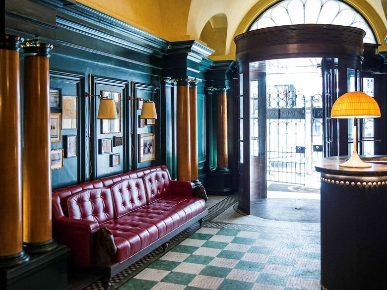 Hotel Savoy
