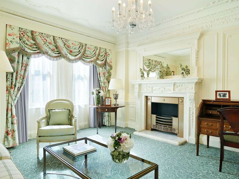 Hotel Savoy