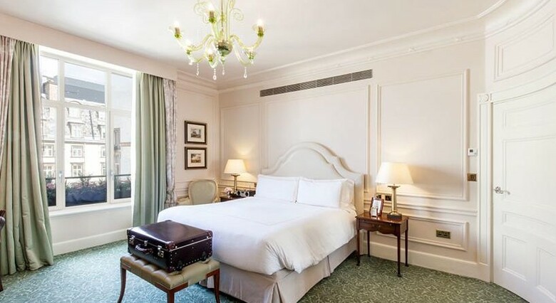 Hotel Savoy